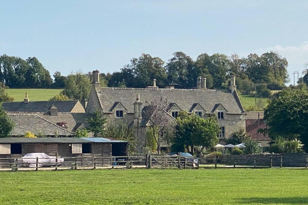 Apartmán The Old Manor Coach House Cirencester Exteriér fotografie