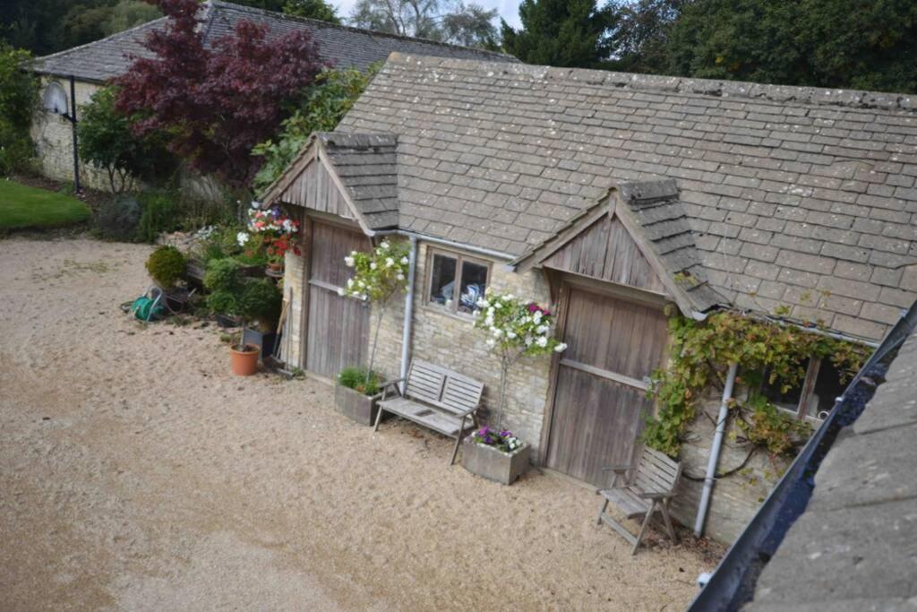 Apartmán The Old Manor Coach House Cirencester Exteriér fotografie