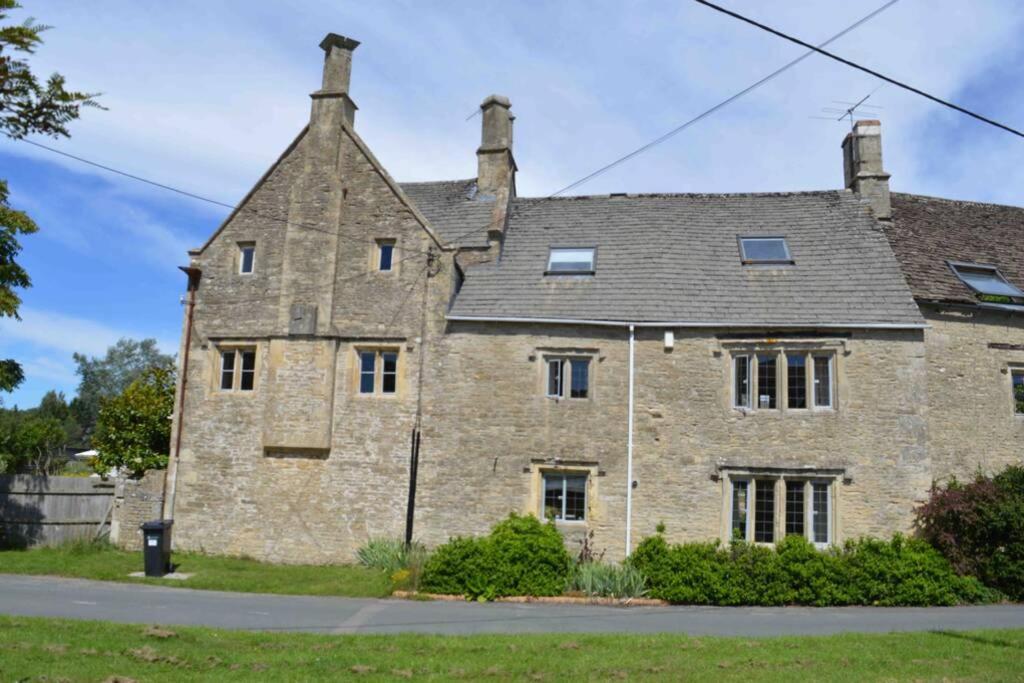 Apartmán The Old Manor Coach House Cirencester Exteriér fotografie