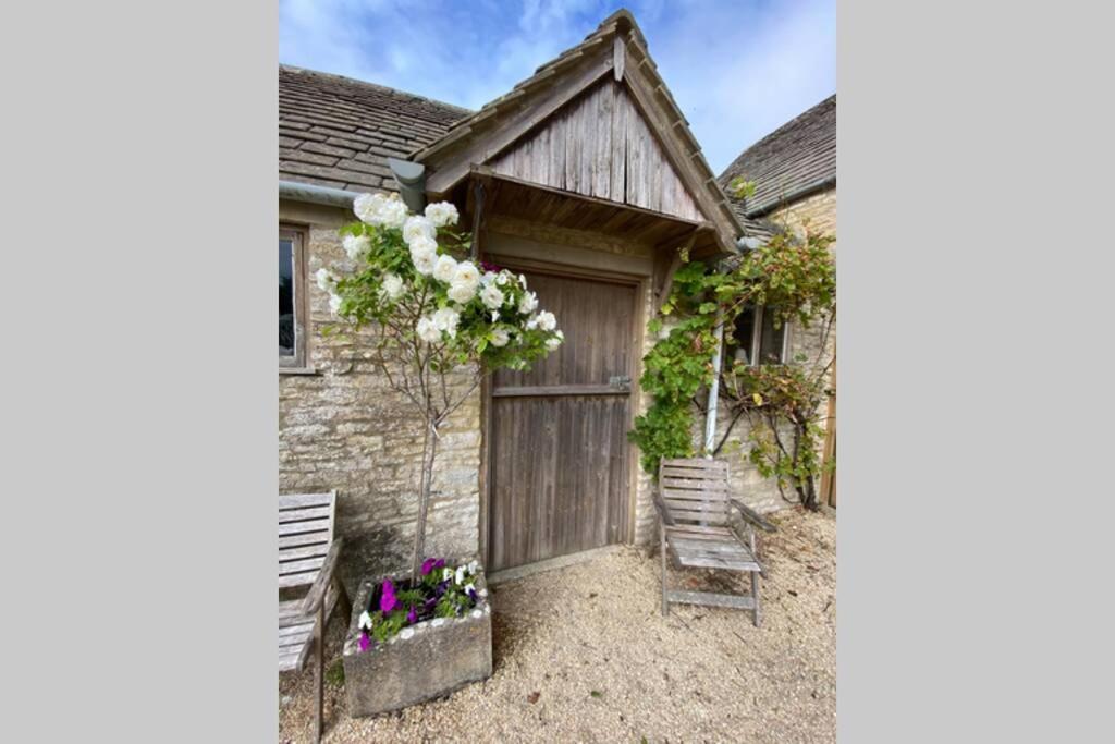 Apartmán The Old Manor Coach House Cirencester Exteriér fotografie