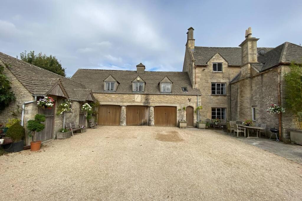 Apartmán The Old Manor Coach House Cirencester Exteriér fotografie