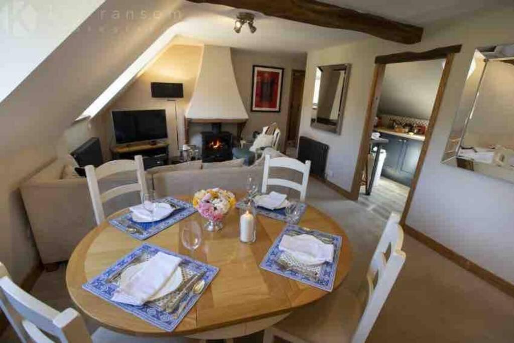 Apartmán The Old Manor Coach House Cirencester Exteriér fotografie